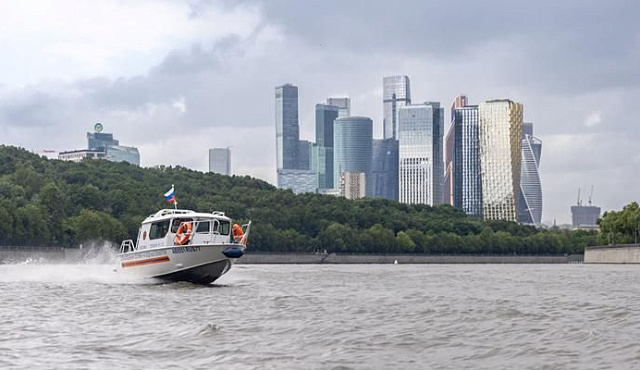 День Москвы-реки: как московские спасатели обеспечивают безопасность главной артерии столицы