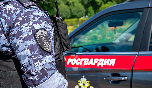 На северо-востоке столицы росгвардейцы задержали мужчину, открывшего стрельбу из травматического пистолета