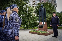 В Москве росгвардейцы почтили память погибших во время трагических событий 8 сентября 1999 года  